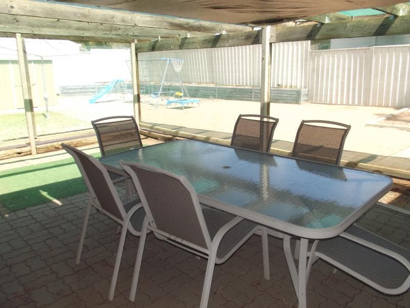 34 PIONEER DRIVE
ROXBY DOWNS SA 5725, Roxby Downs - Thumbnail 6