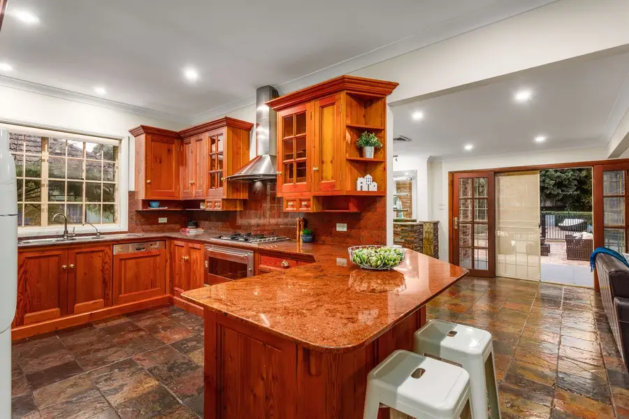 33 Pringle Avenue, Bankstown, Bankstown - Thumbnail 3