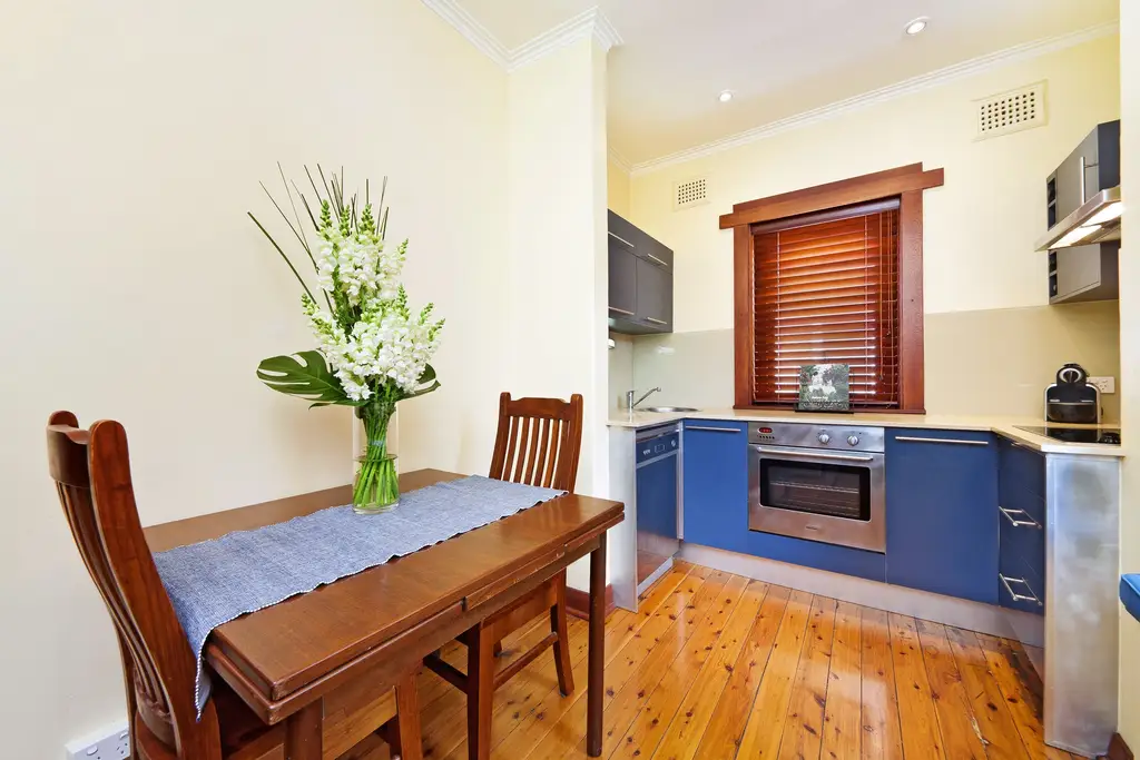 3/10  Grainger Avenue, Ashfield, Ashfield - Thumbnail 3