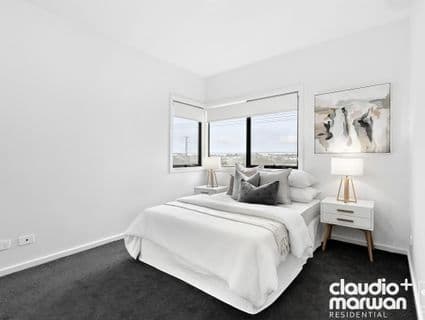 404, Oak Park - Thumbnail 8