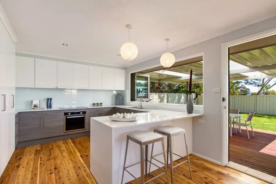11 Brockamin Drive, Penrith South, South Penrith - Thumbnail 2