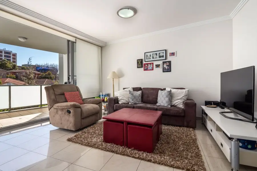 20/52-56 Gray Street, Kogarah, Kogarah - Thumbnail 2