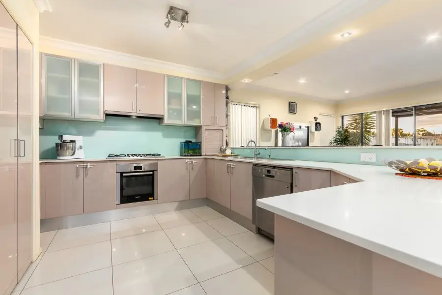 30 Riga Avenue, Greenacre, Greenacre - Thumbnail 4