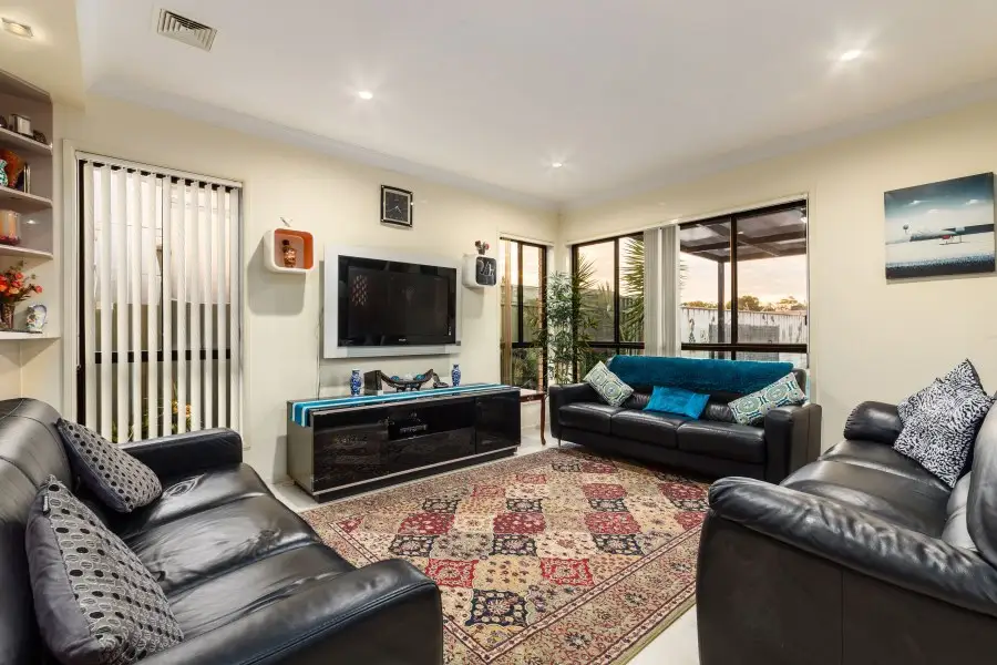 30 Riga Avenue, Greenacre, Greenacre - Thumbnail 5