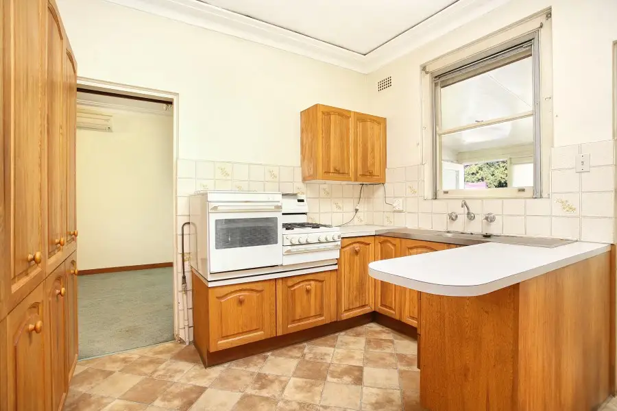 22 Llandilo Avenue, Strathfield, Strathfield - Thumbnail 4