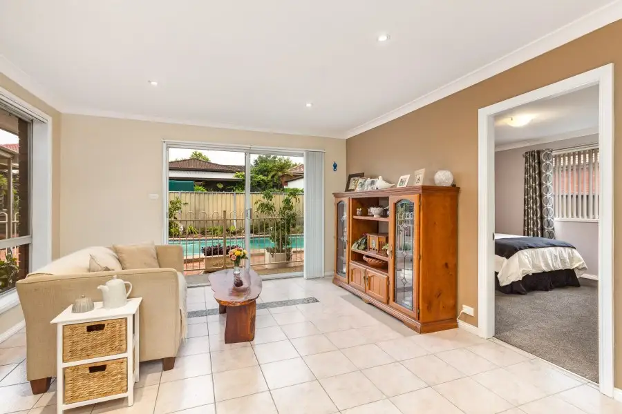 61 Jacaranda Drive, Georges Hall, Georges Hall - Thumbnail 5