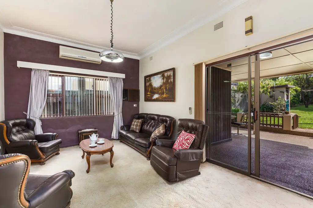 33 Mintaro Avenue, Strathfield, Strathfield - Thumbnail 2