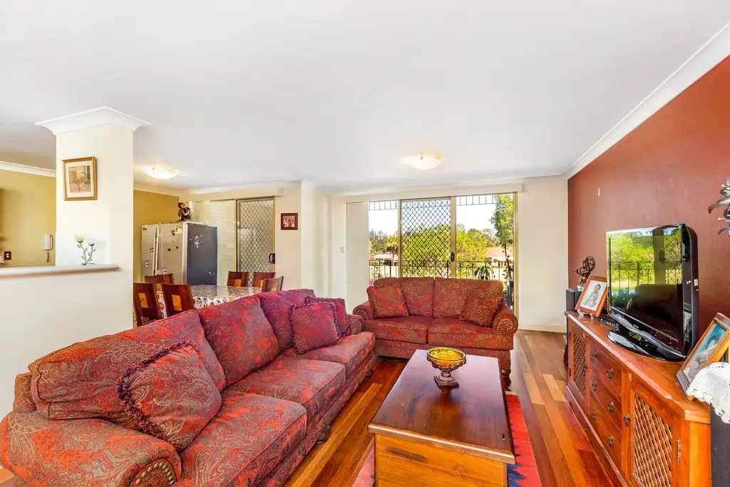 8/11 Settlers Boulevard, Liberty Grove, Liberty Grove - Thumbnail 2