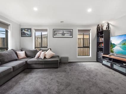 18 Devine Drive, Pakenham, VIC, 3810, Pakenham - Thumbnail 6