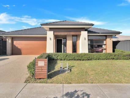 4 Uralla Street, Manor Lakes, VIC, 3024, Manor Lakes - Image 1