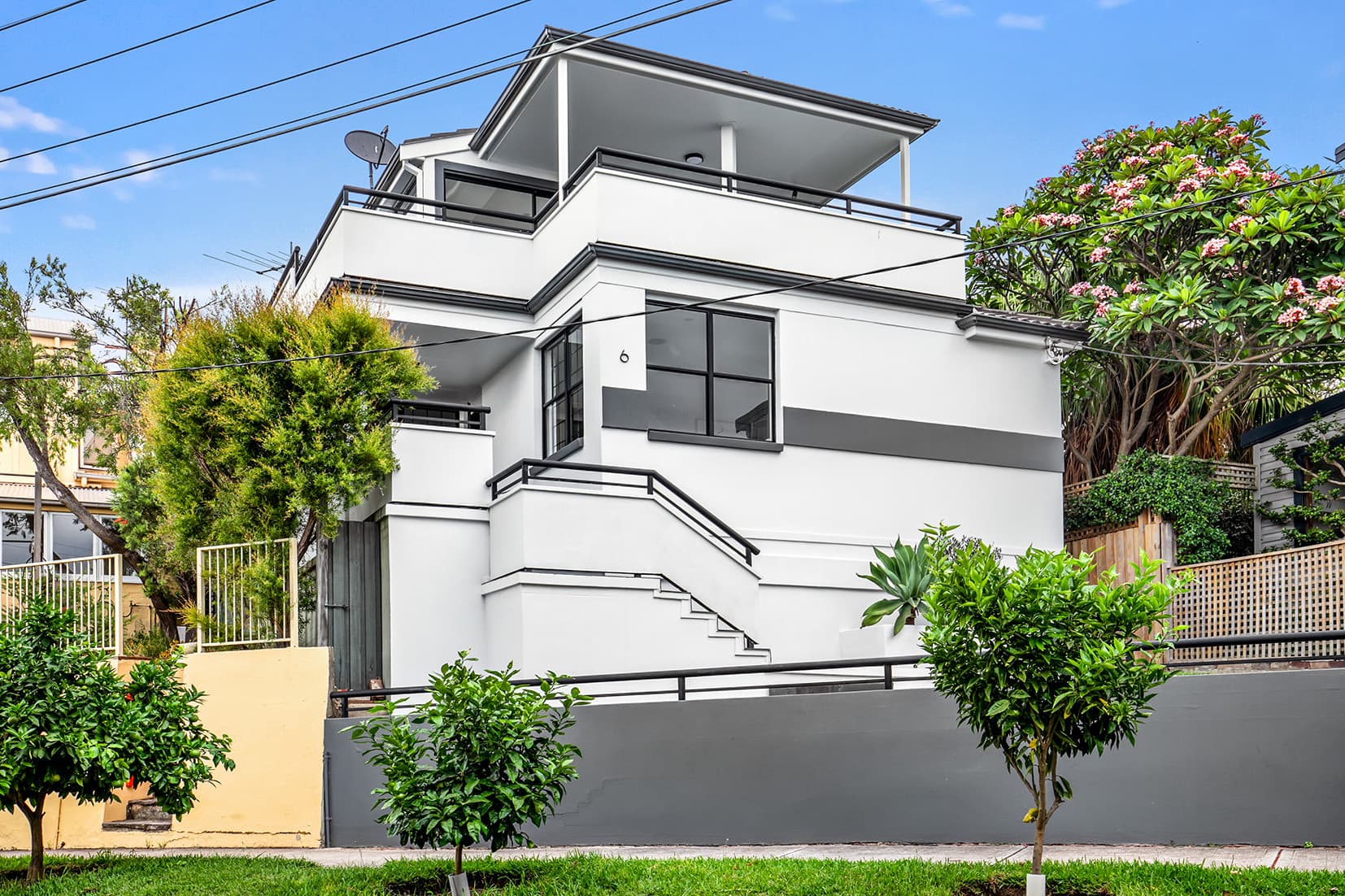 6 Seaview Street, Clovelly, Clovelly - Image 1