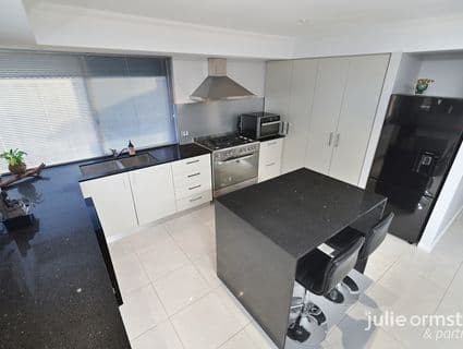 9 Plumdale Way, Woodvale, WA, 6026, Woodvale - Thumbnail 2