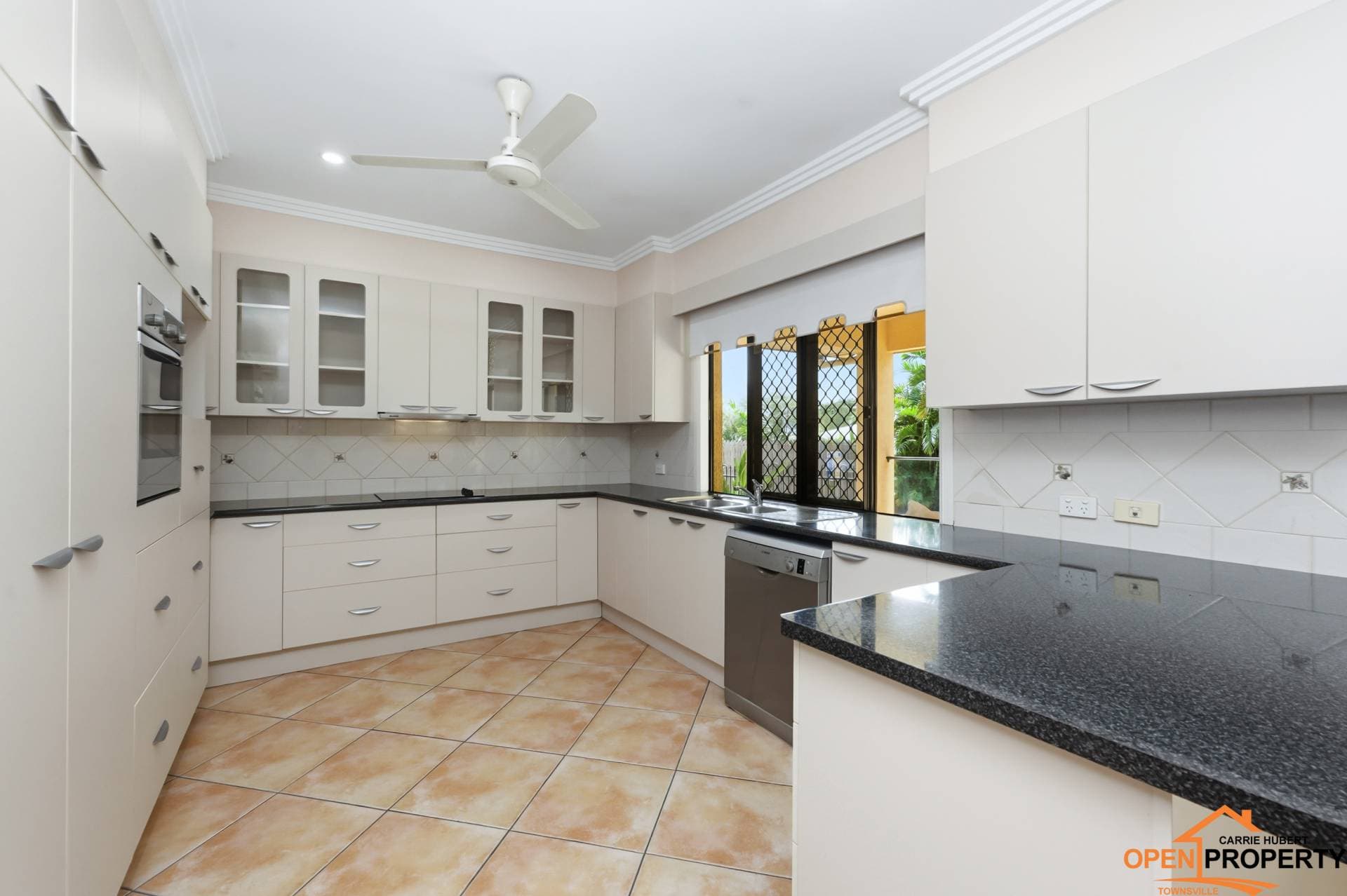 2 Kwila Crescent, Douglas QLD, Douglas - Thumbnail 4