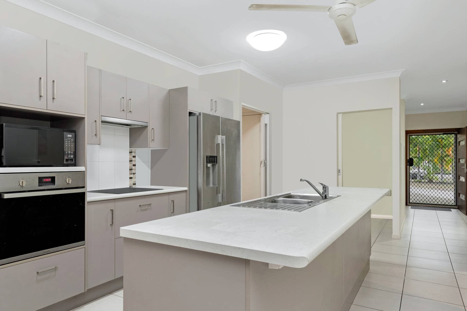 24 Salamander St, Bluewater QLD, Bluewater - Thumbnail 5