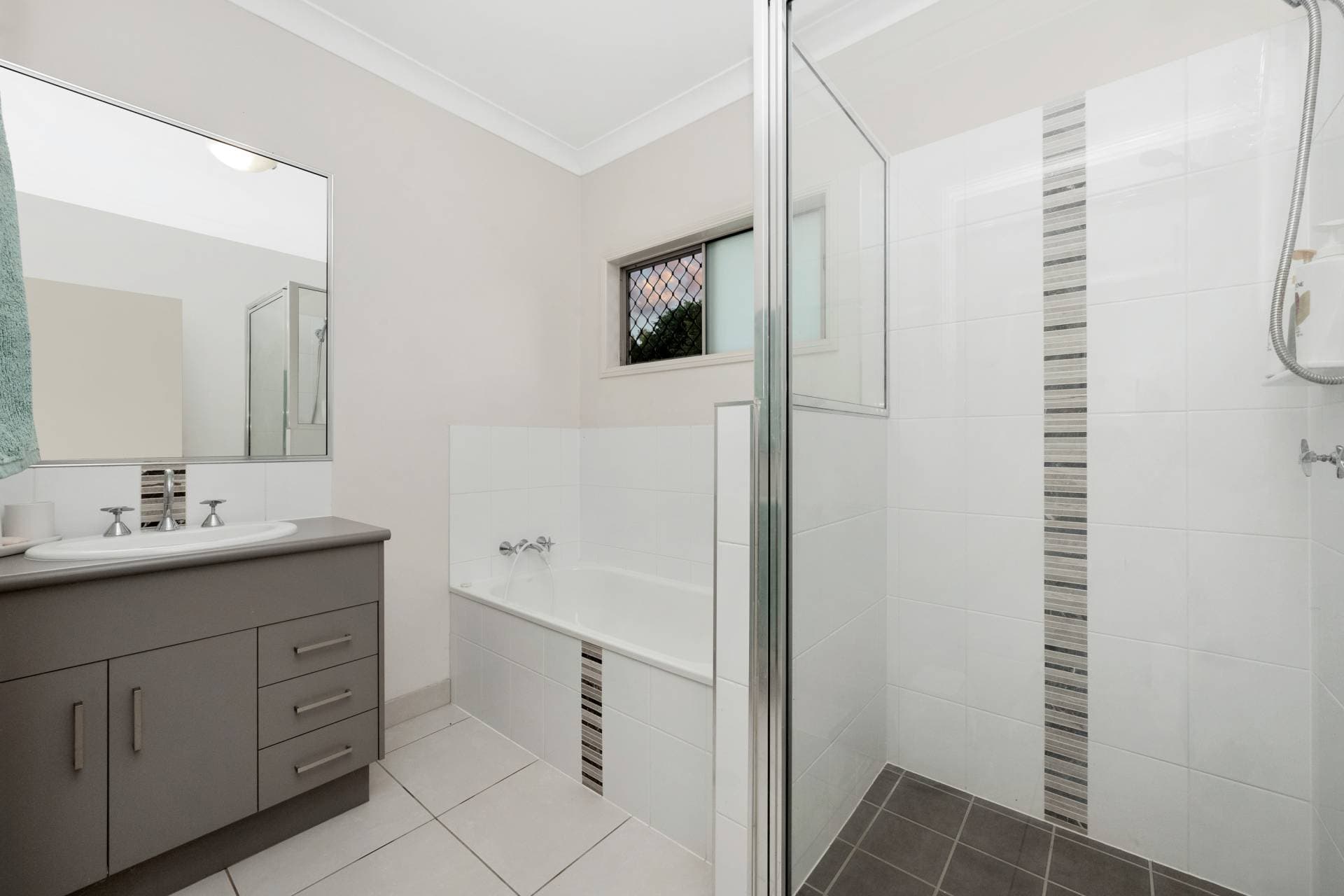 24 Salamander St, Bluewater QLD, Bluewater - Thumbnail 7