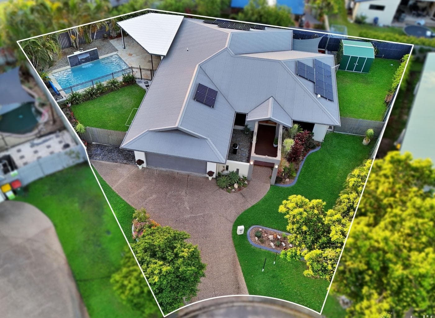 9 Bronte Ct, Bushland Beach QLD, Bushland Beach - Image 1