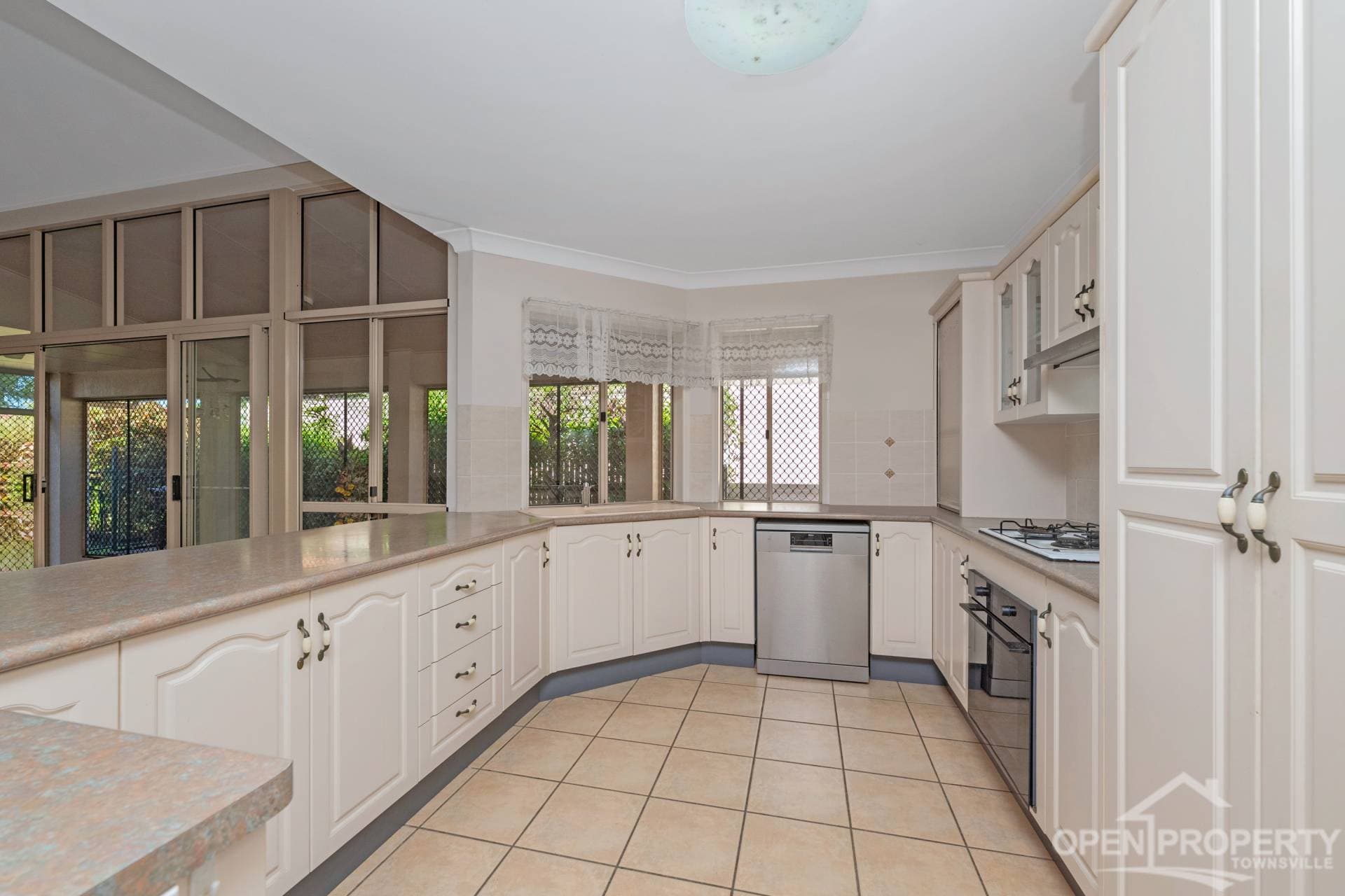 5 Carpenteria Cl, Kirwan QLD, Kirwan - Thumbnail 5