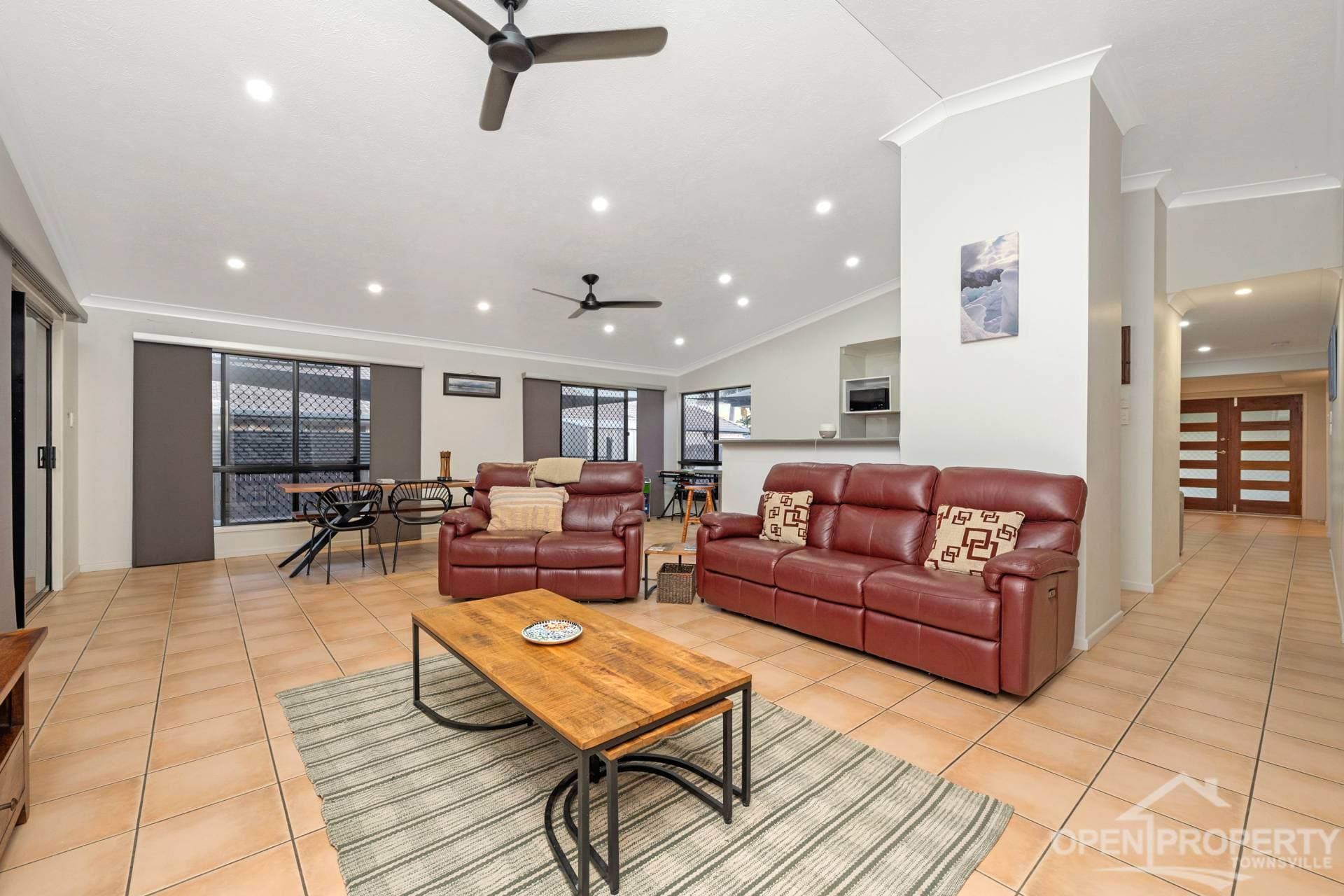 24 Joshua Cres, Bushland Beach QLD, Bushland Beach - Thumbnail 5