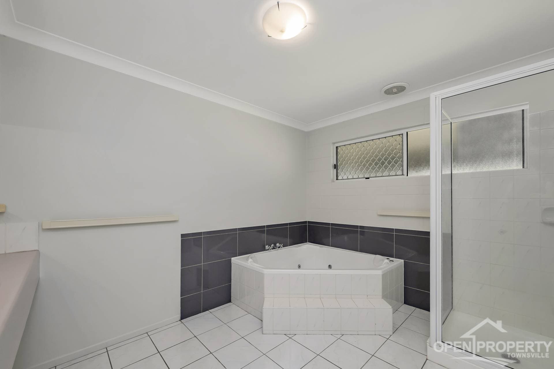 184 Mount Low Pkwy, Mount Low QLD, Mount Low - Thumbnail 6