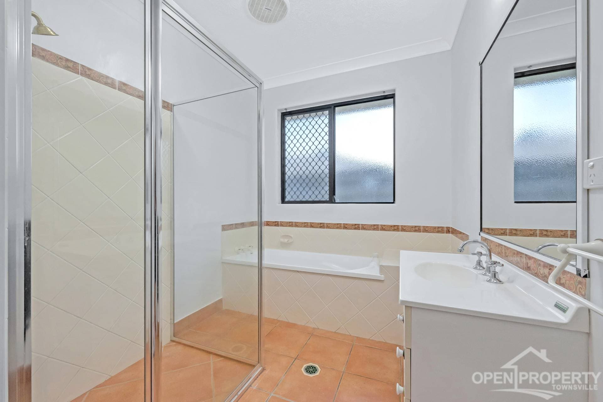 156 River Park Dr, Annandale QLD, Annandale - Thumbnail 8