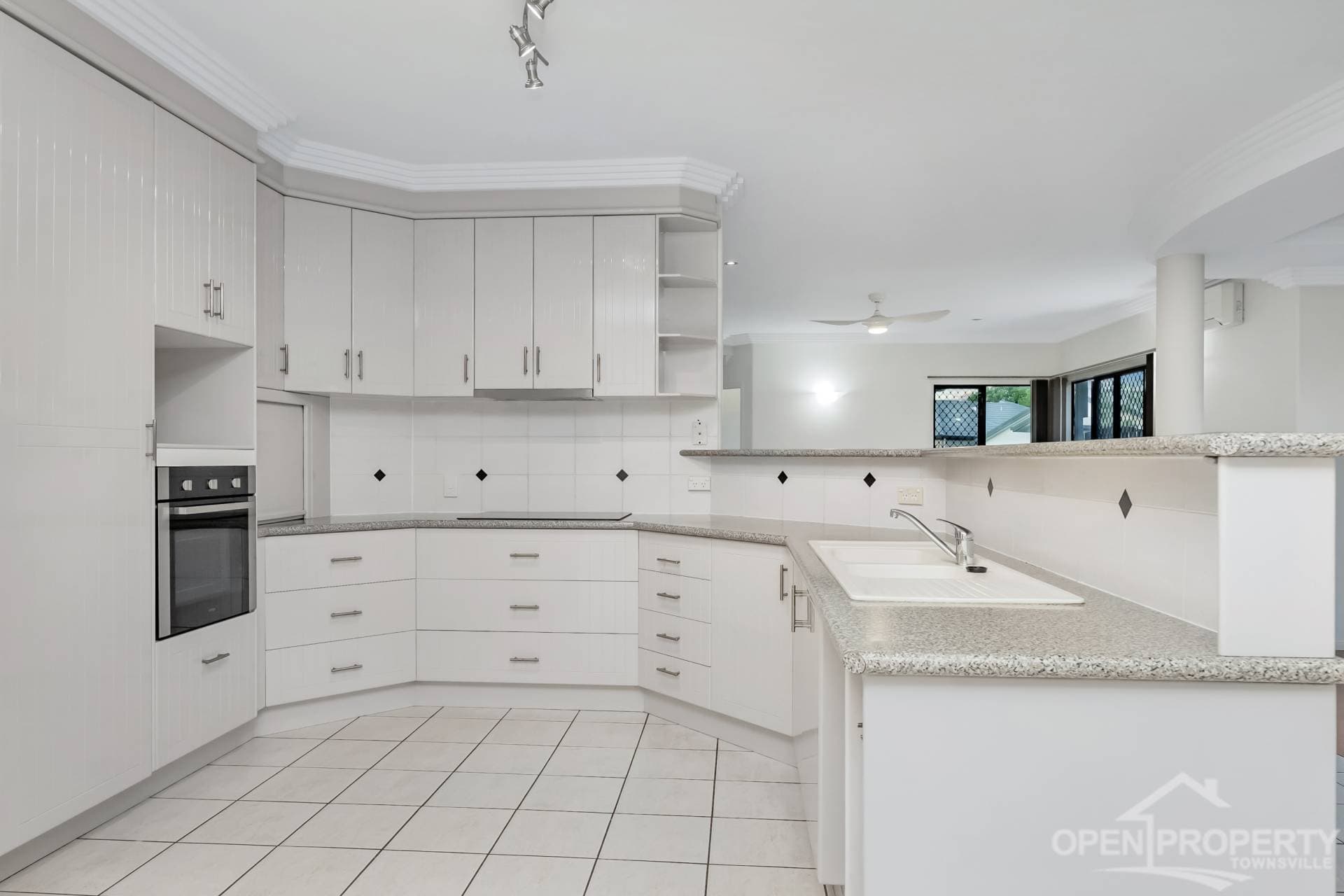 8 Carpenteria Cl, Kirwan QLD, Kirwan - Thumbnail 5