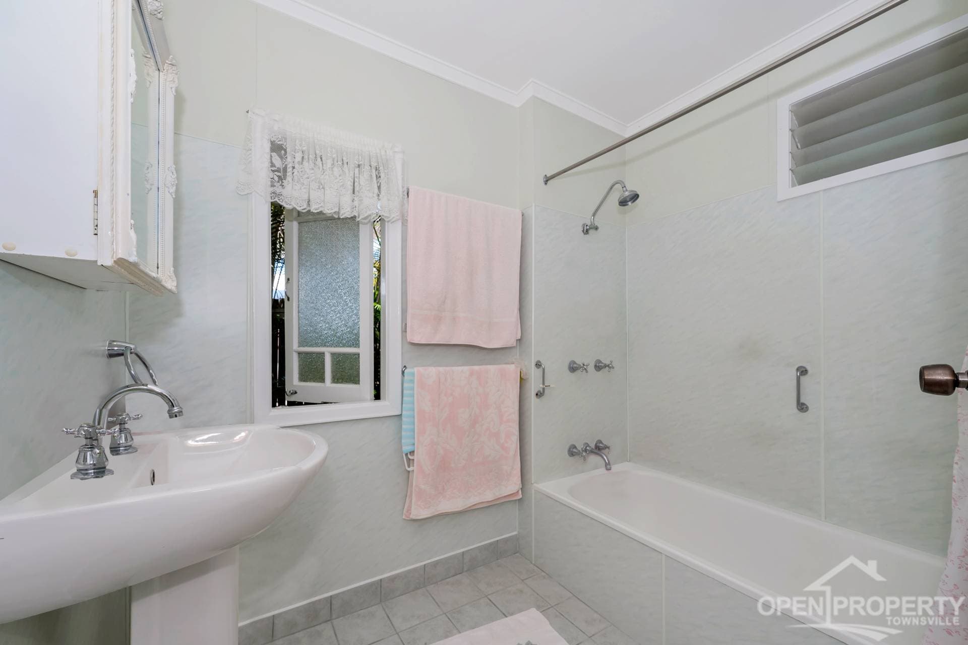 38 Paxton St, North Ward QLD, North Ward - Thumbnail 7