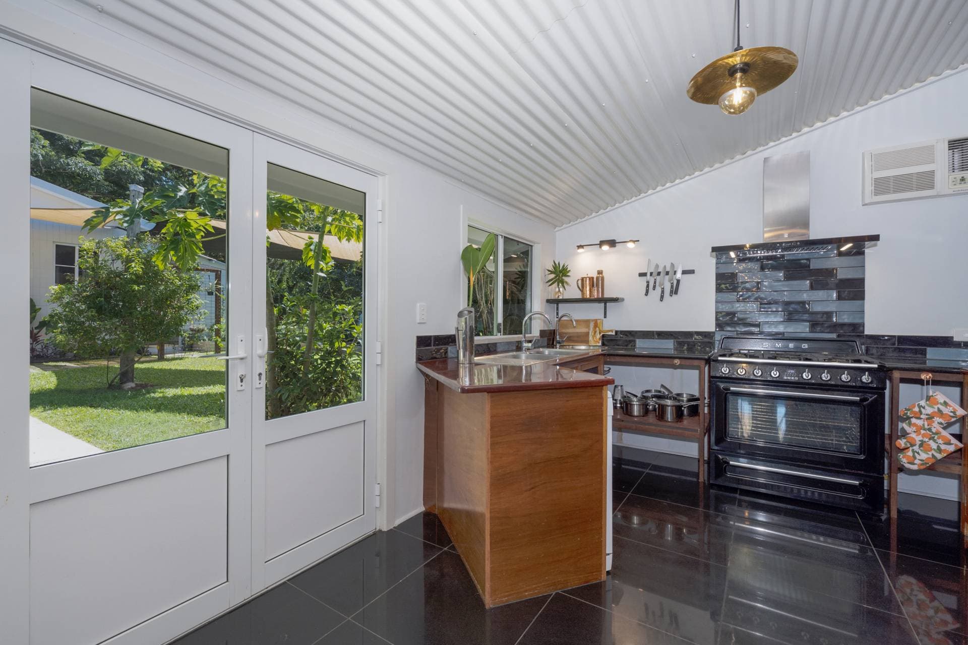 2 Mt Elliot Dr, Alligator Creek QLD, Alligator Creek - Thumbnail 7