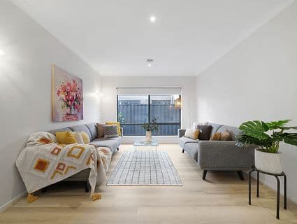 404, Manor Lakes - Thumbnail 5