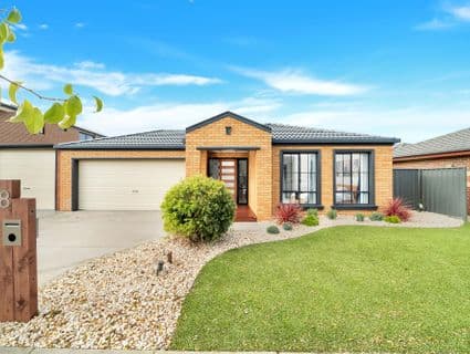 404, Manor Lakes - Image 1