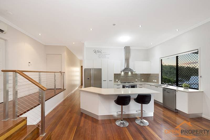 5 Harrier Ct, Bushland Beach QLD, Bushland Beach - Thumbnail 3