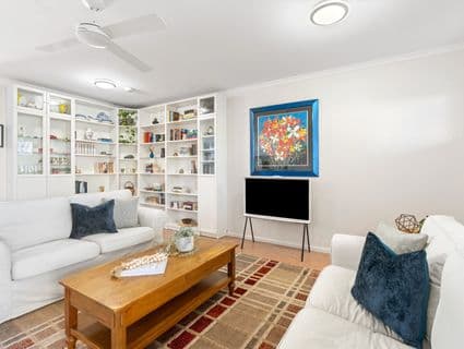 404, Mount Coolum - Thumbnail 2