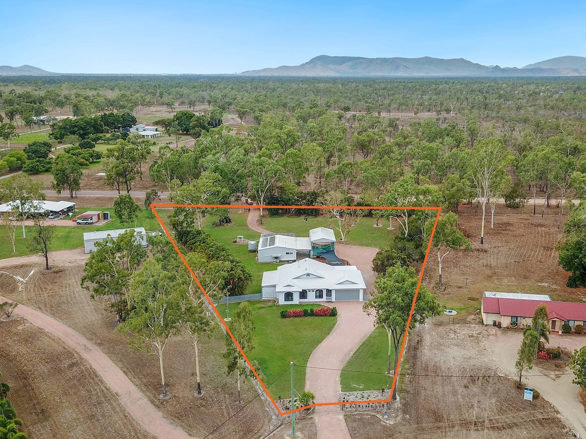 5 Macedon Ct, Alice River QLD, Alice River - Thumbnail 2