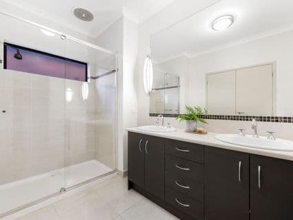 404, Pakenham - Thumbnail 4