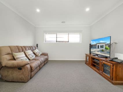 404, Manor Lakes - Thumbnail 4