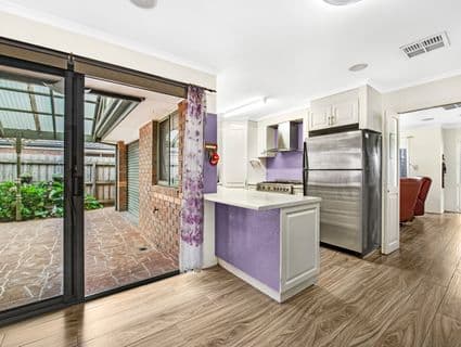 8 Benor Court, Pakenham, VIC, 3810, Pakenham - Thumbnail 3