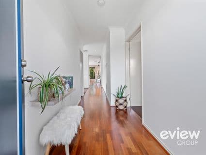 19 Desert Rose Court, Cranbourne, VIC, 3977, Cranbourne - Thumbnail 3