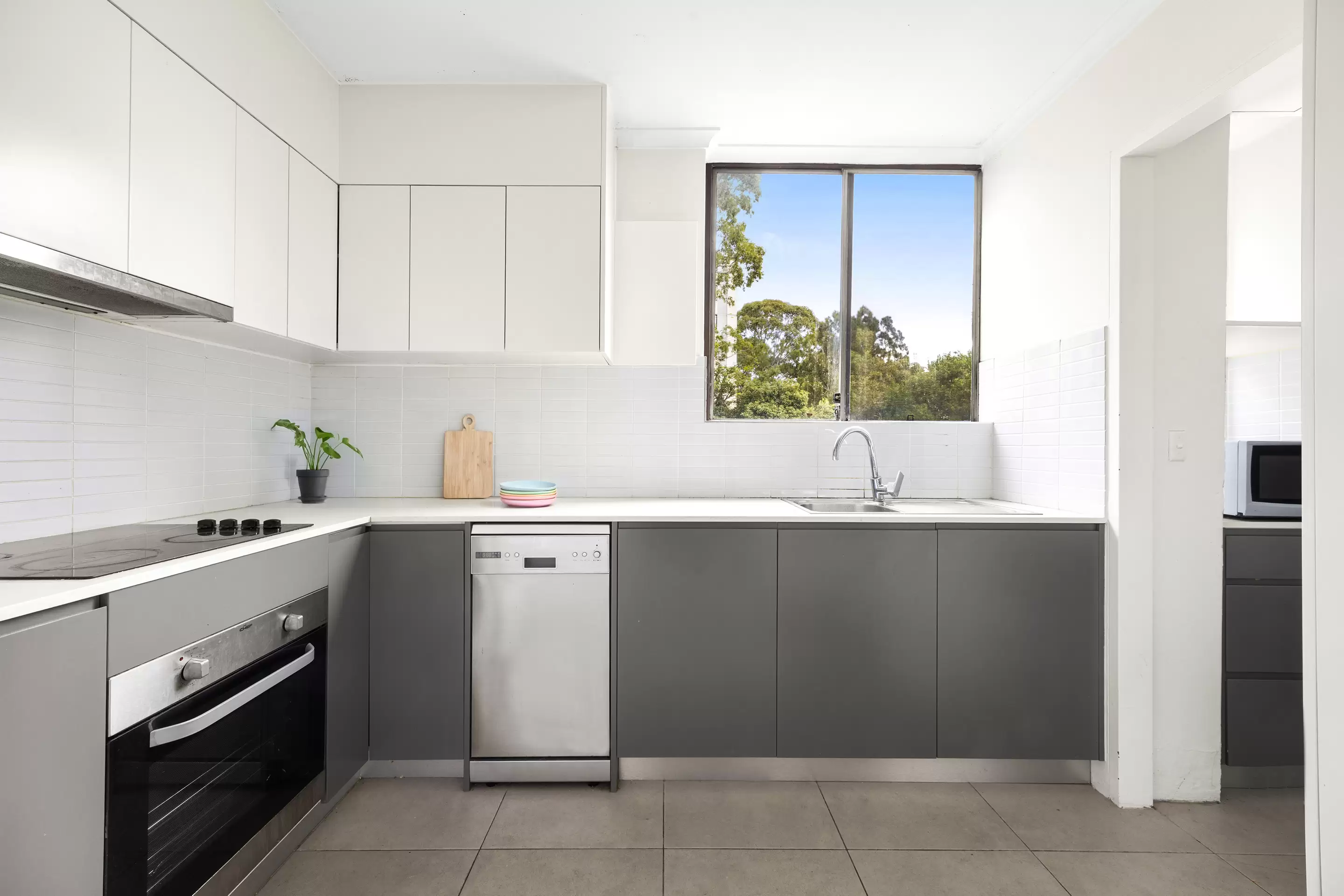 2A/16 Bligh Place, Randwick, Randwick - Thumbnail 2