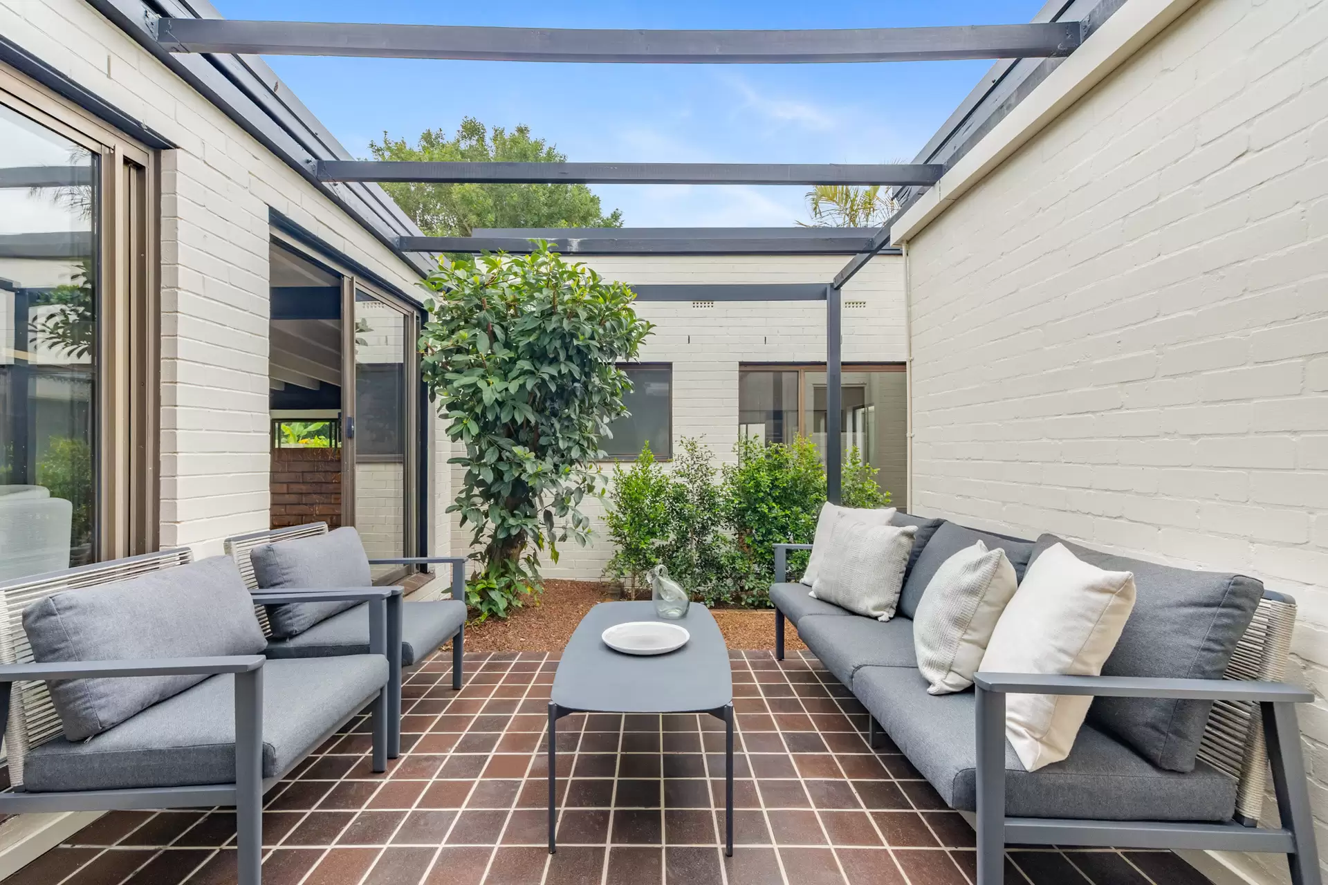 6 Ingram Street, Kensington, Kensington - Thumbnail 2