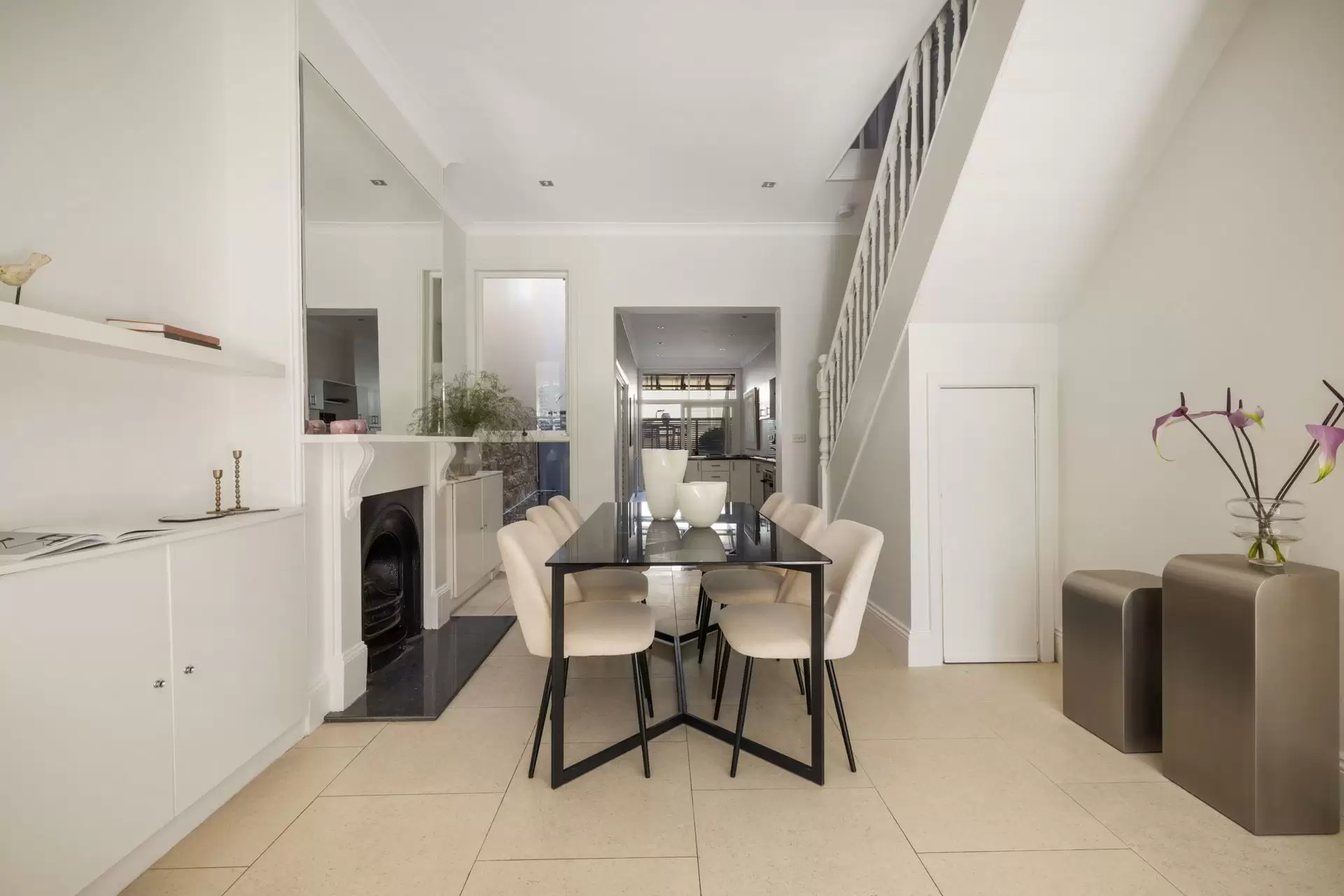 153 Sutherland Street, Paddington, Paddington - Thumbnail 2