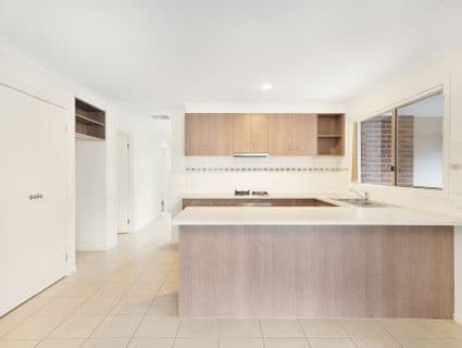 10 Blue Jay Crescent, Tarneit, VIC, 3029, Tarneit - Thumbnail 4