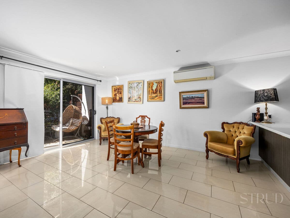 23 Tall Woods Court, Brookwater QLD 4300, Brookwater - Thumbnail 3