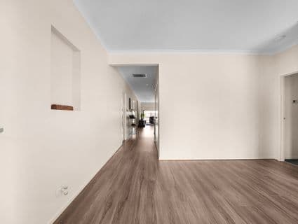 42 Bonhams Circuit, Manor Lakes, VIC, 3024, Manor Lakes - Thumbnail 2