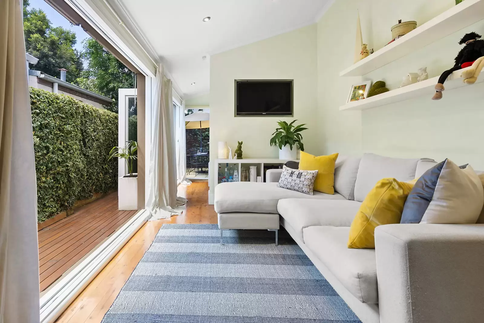 12 Ferry Road, Glebe, Glebe - Thumbnail 6