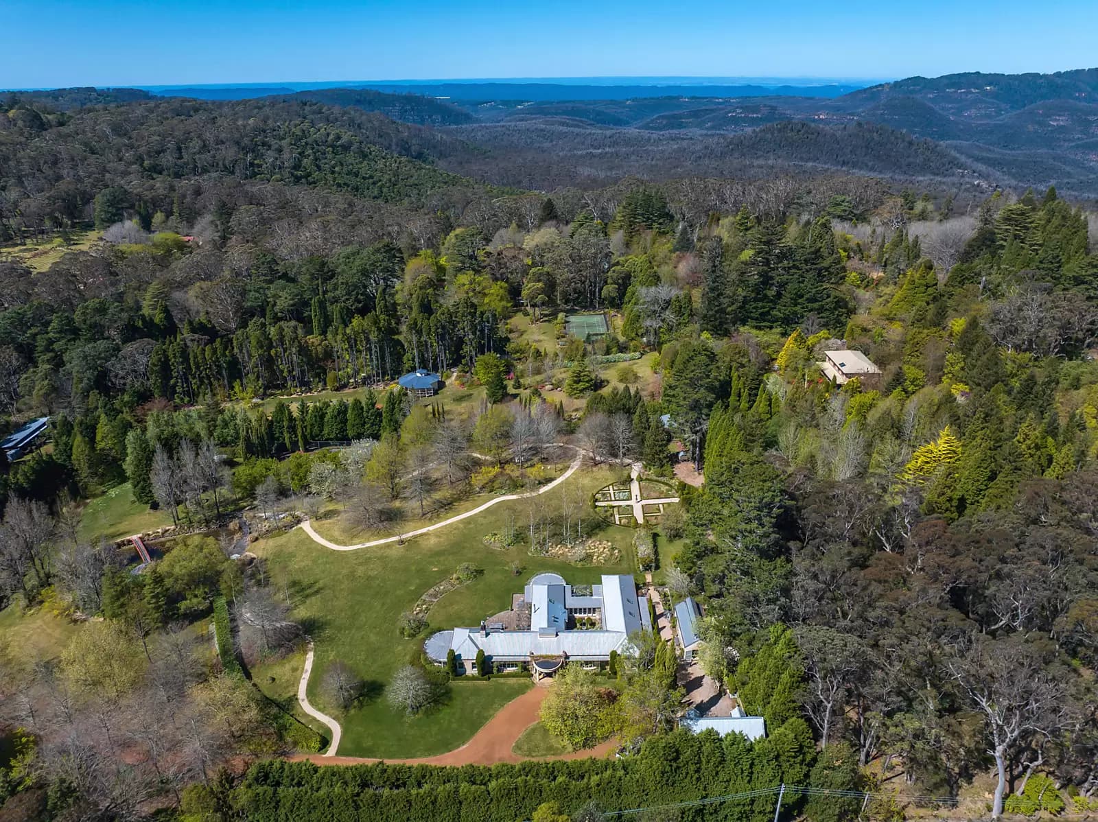 9 Wyndham Avenue, Mount Wilson, Mount Wilson - Thumbnail 4