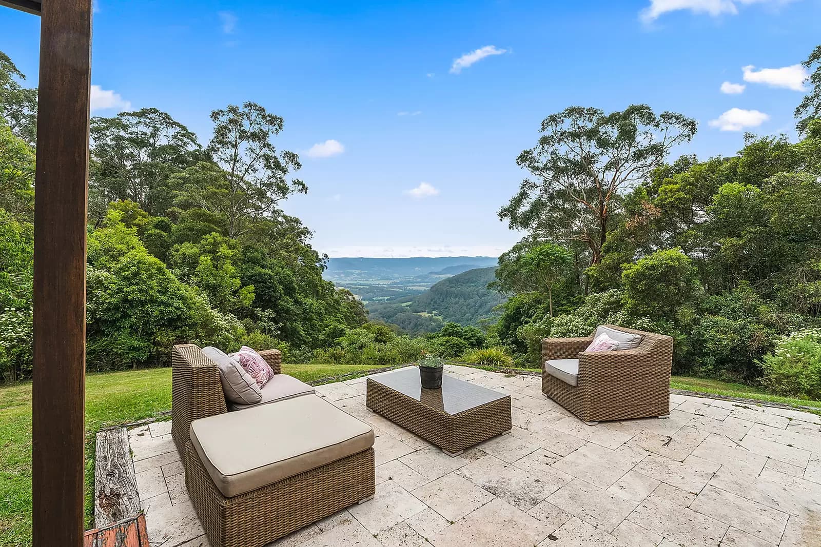 151 Tourist Road, Beaumont, Beaumont - Thumbnail 2
