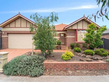 404, Manor Lakes - Image 1