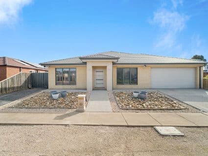 404, Werribee - Image 1