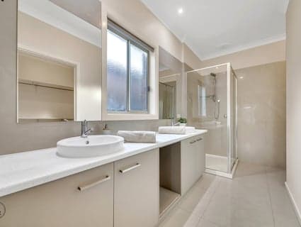 404, Manor Lakes - Thumbnail 6