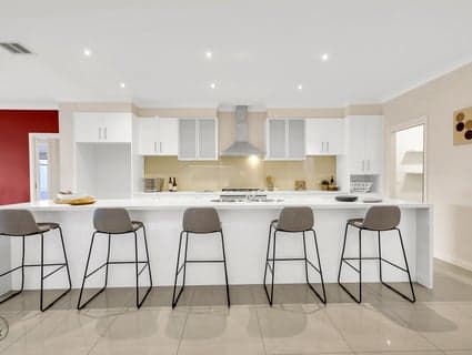 404, Manor Lakes - Thumbnail 8