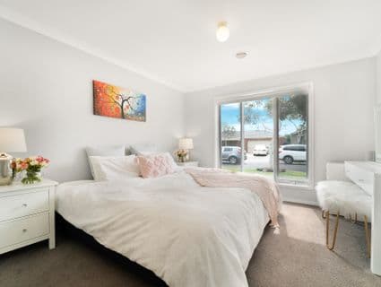 404, Manor Lakes - Thumbnail 4